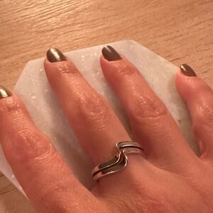 9.25 Silver double Wave Ring